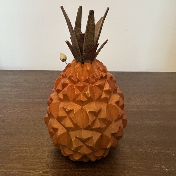 Wooden Pineapple with Bird Hand Carved MCM Vintage Hospitality Welcome Fruit - Picture 4 of 11